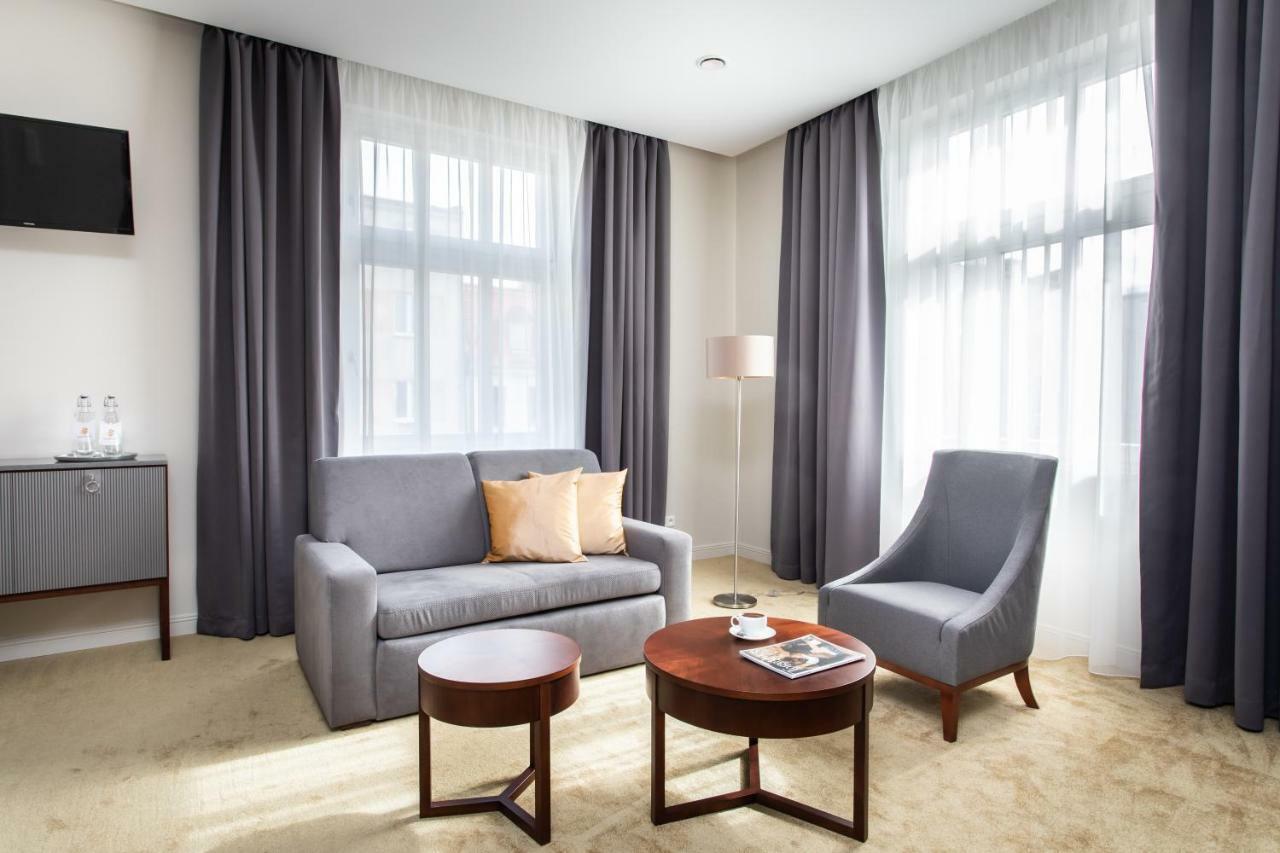 Jakubowy Hotel กดิเนีย ภายนอก รูปภาพ